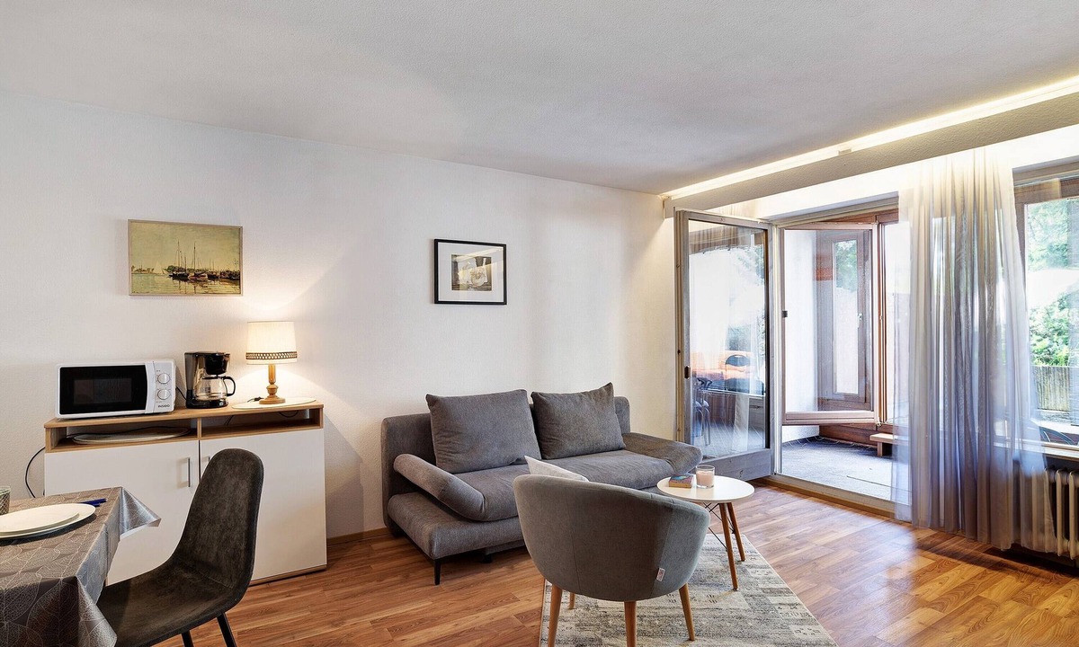 Dobel Apartment | Studio Apartment "Appartement Arend" with Private Terrace