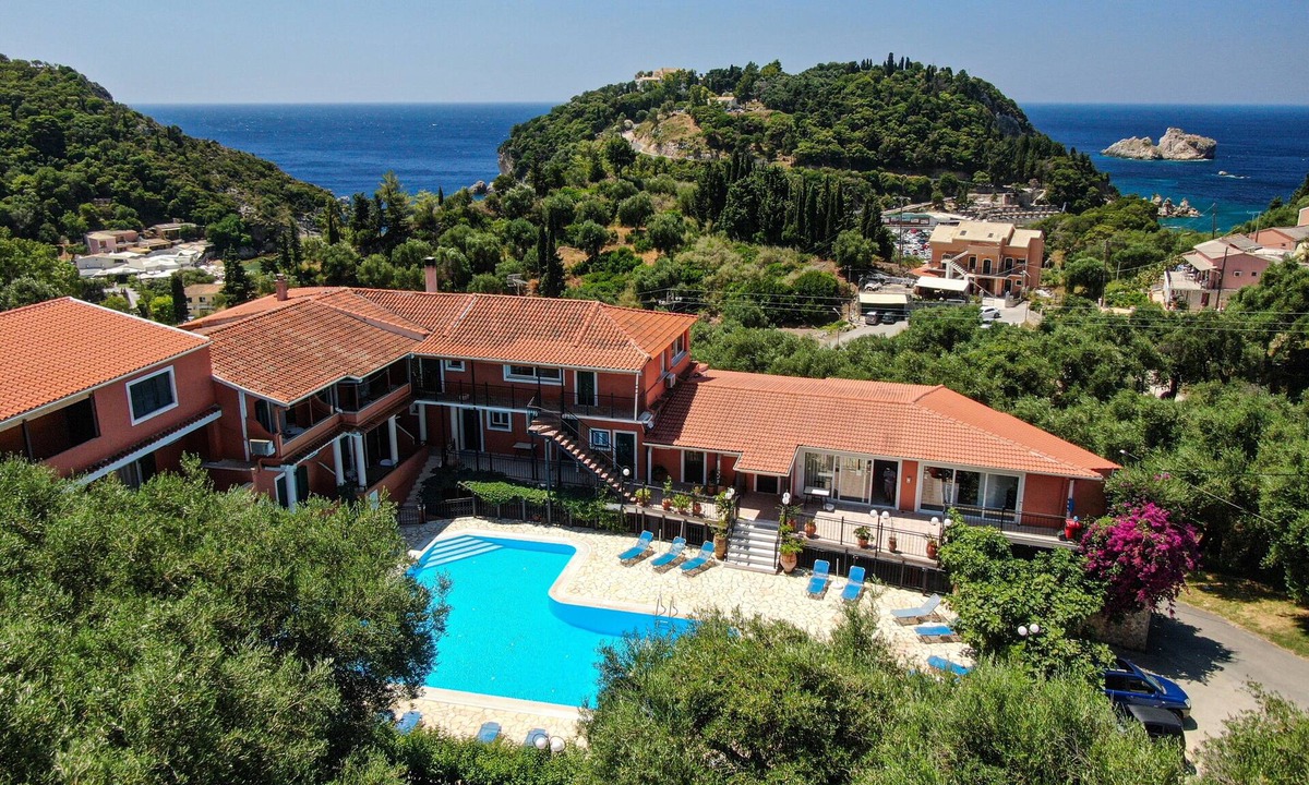 Paleokastritsa Apartment | Studio Apartment "Arianna Studio Ground Floor 4" with Sea View, Shared Pool & Wi-Fi