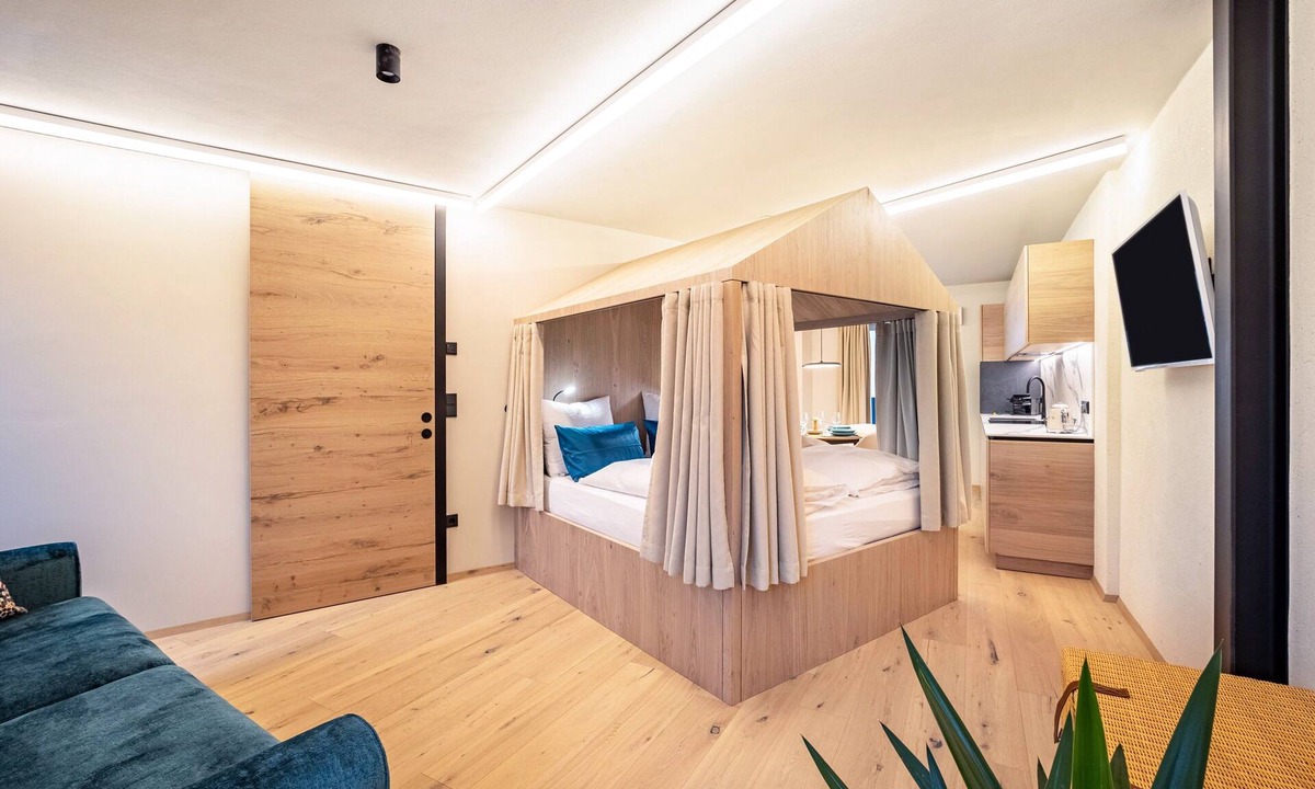 Brunico Apartment | Studio Apartment 'Avia Living Elisabeth' with Mountain View and Wi-Fi