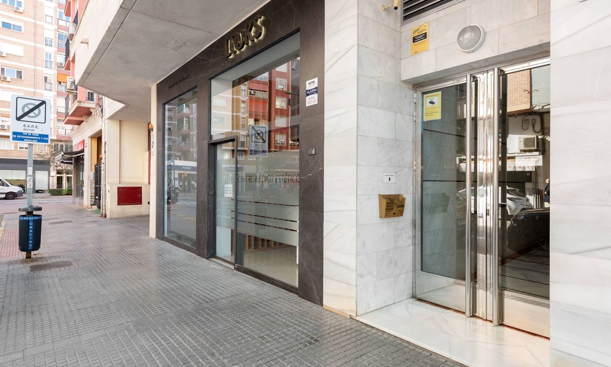 Explanada de la Estacion Apartment | Studio Apartment "Carmen Estacion" with Wi-Fi