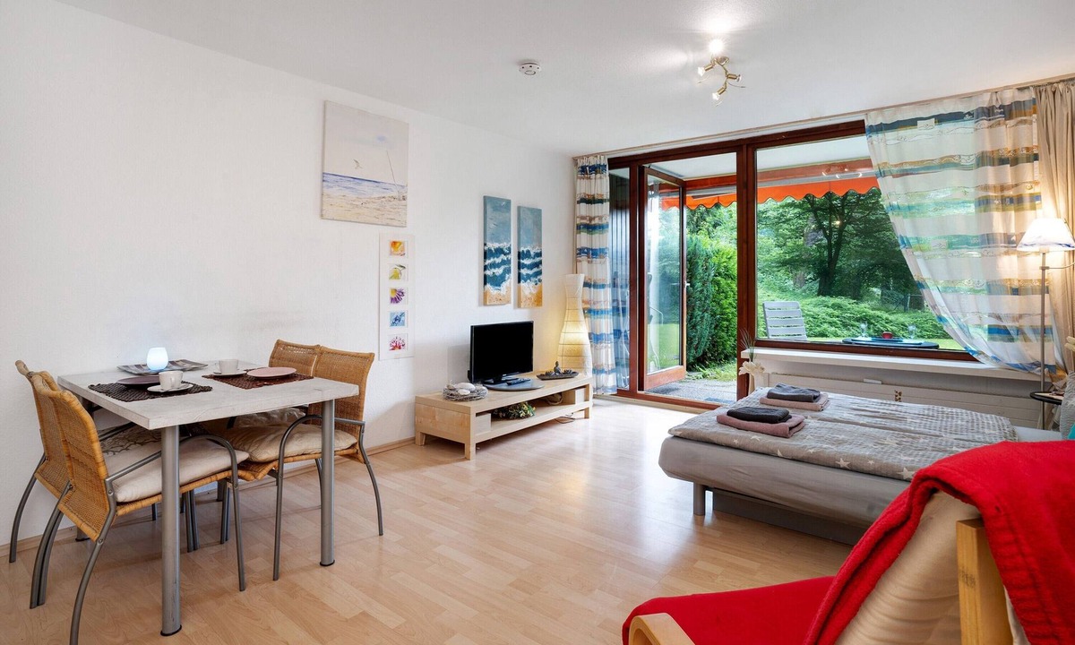 Bad Herrenalb Apartment | Studio Apartment 'Ferienwohnung Nr 9' with Private Terrace, Shared Garden and Wi-Fi