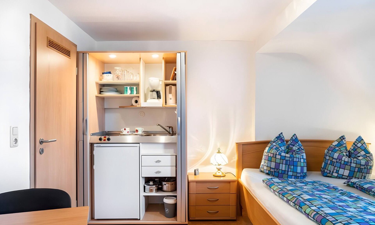 Gersfeld Apartment | Studio Apartment 'Haus Edith Zimmer' with Mountain View, Shared Garden & Wi-Fi