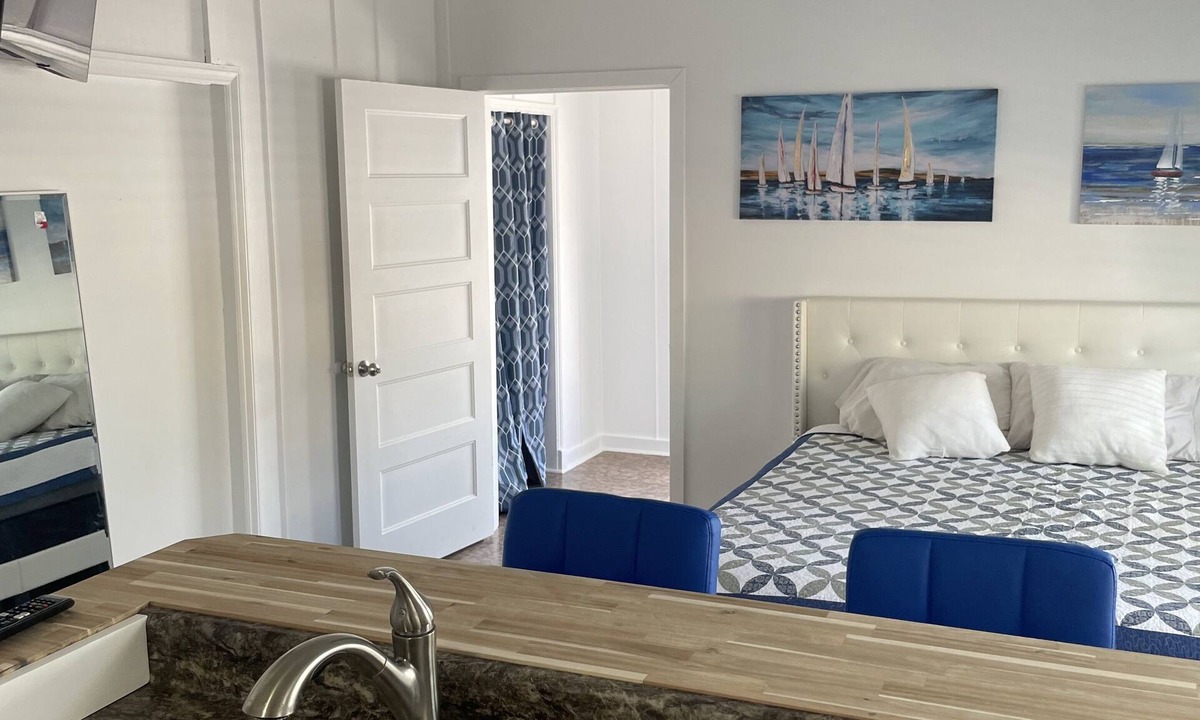 Elk Rapids Apartment | Studio Apartment Downtown Elk Rapids