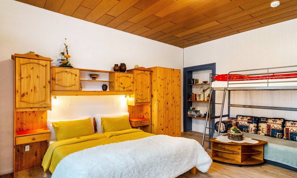 Hildesheim District House | Studio Apartment 'Gästezimmer Für 3 Personen' with Wi-Fi