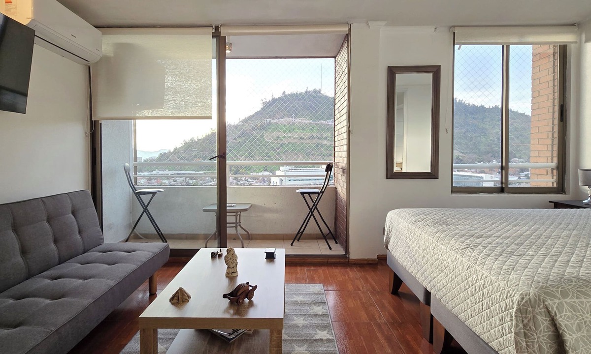 Santiago Apartment | Studio Apartment in Providencia with amazing view to the city and mountains.