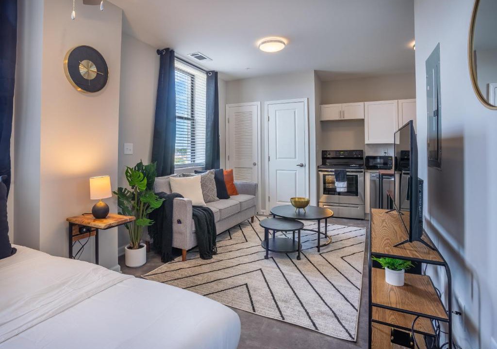 Central Business District Apartment | Studio Apartment in the heart of Downtown Mobile!!