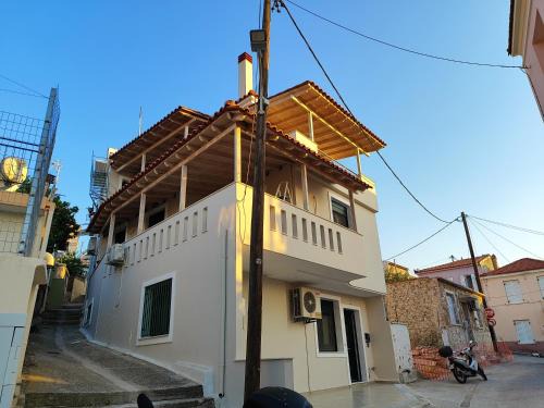 Mytilene Apartment | studio apartment KAMARES