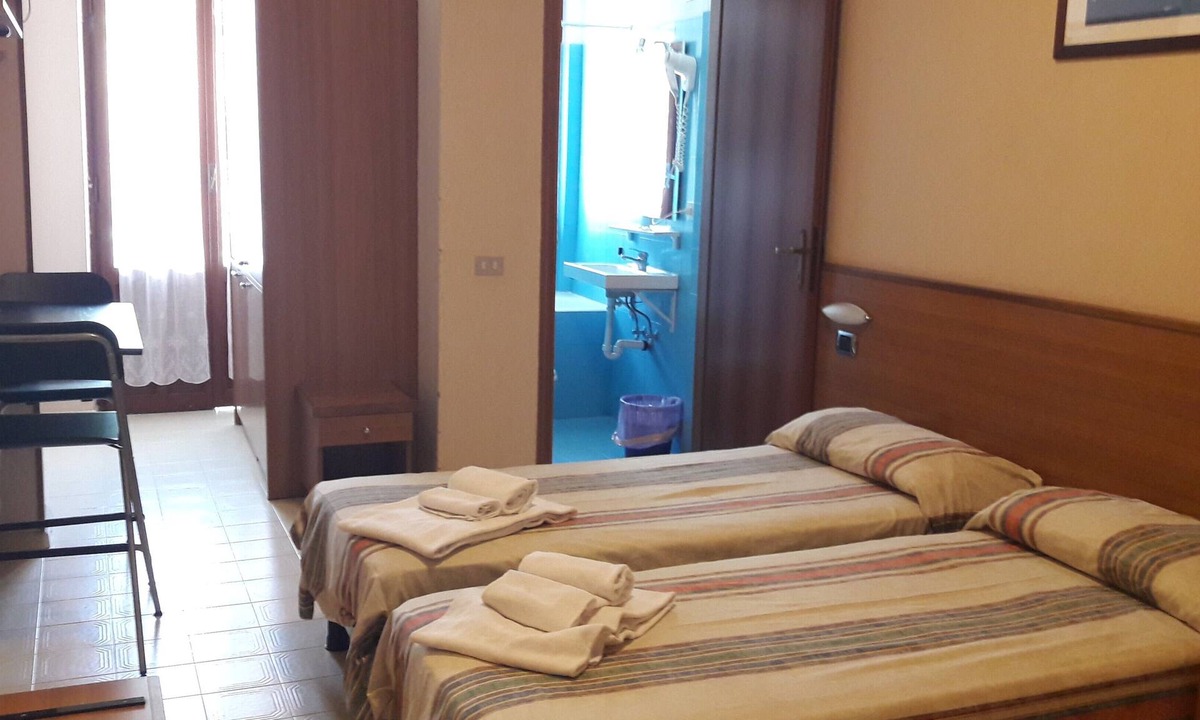 Moneglia Apartment | Studio Apartment Moneglia 34 near the Beach with Shared Pool and Wi-Fi