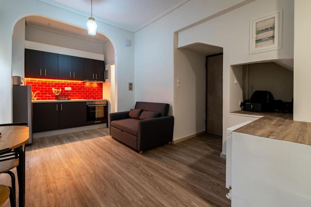 Ilisia Apartment | Studio Apartment next to Alsos Ilision