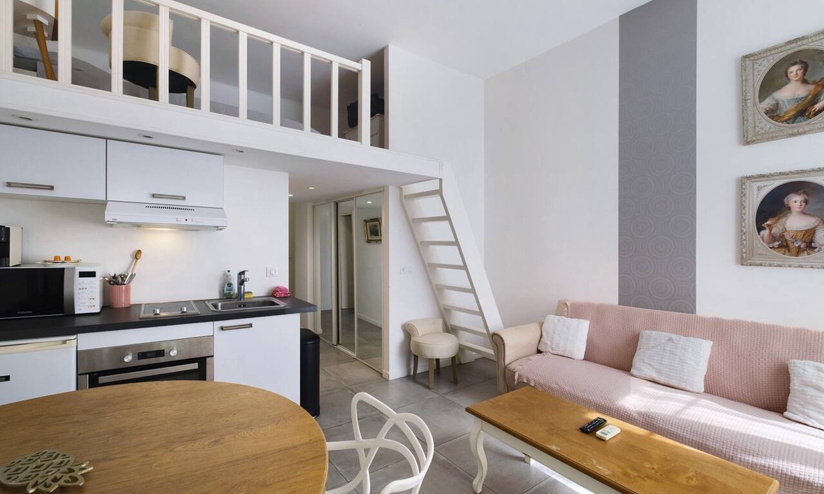 Carabacel Apartment | Studio Apartment 'Trianon Charmant Nice' with Air Conditioning