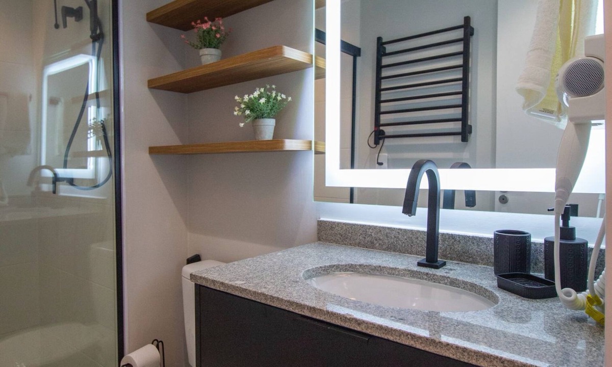 Indianopolis Apartment | Studio apartment with pool and subway access in Moema, next to Ibirapuera Park.