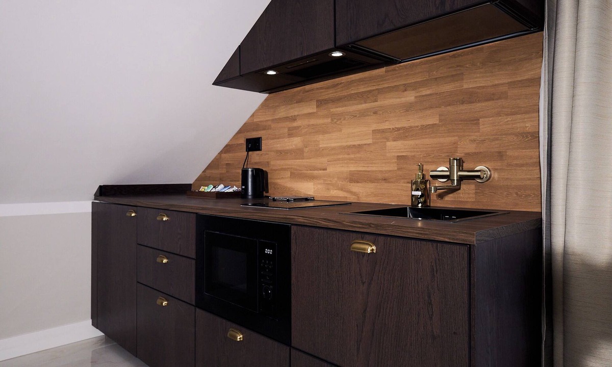Nieuw-West Apartment | Studio apartment with private kitchen and ensuite bathroom