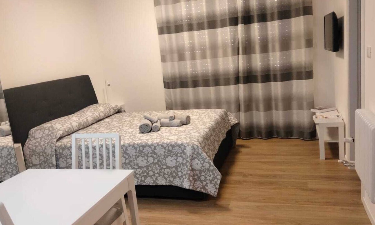 Crocetta-San Lazzaro-Modena Est Apartment | Studio apartment with lovely little terrace