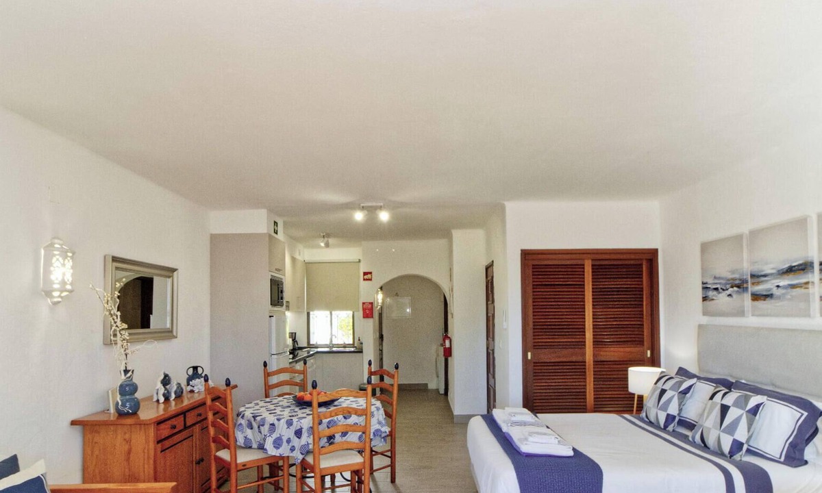 Albufeira Apartment | Studio Apartment with Swimming Pool at São Rafael Beach - Albufeira