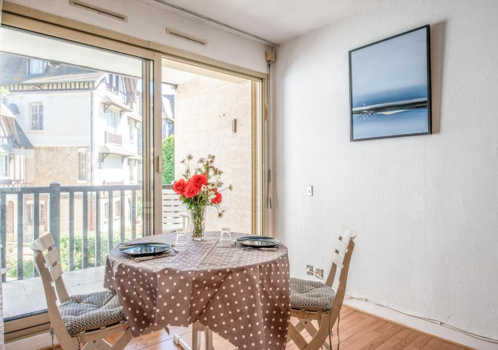Tourgeville Apartment | Studio Armorial
