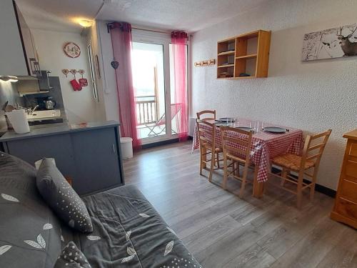 Mont-de-Lans Apartment | Studio avec animaux admis - 3 pers. - FR-1-516-228