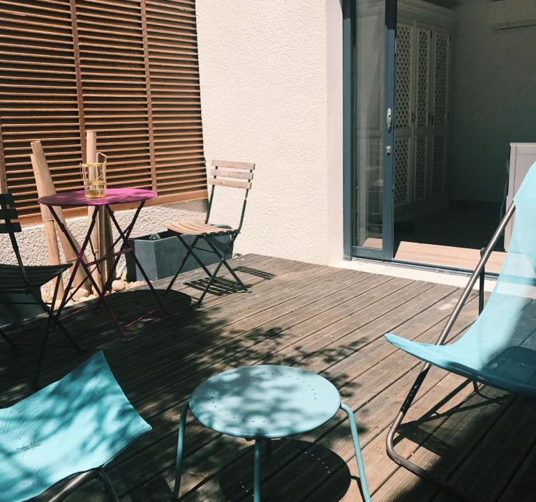 Eyragues Apartment | studio avec exterieur