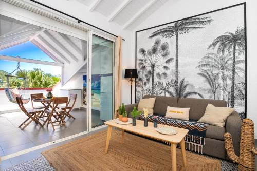 Cul de Sac Apartment | Studio avec piscine