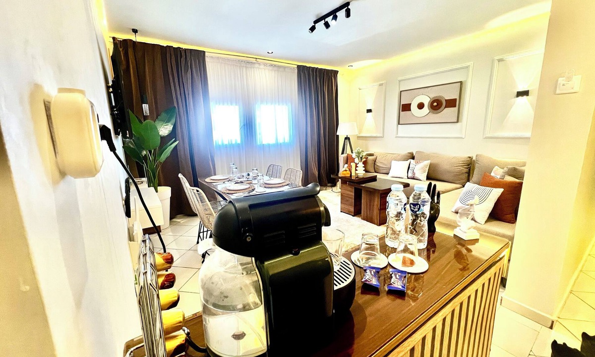Cite El Houda Apartment | Studio B living