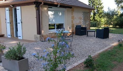 Saint-Avit-Senieur Apartment | Studio bois du bournat piscine et tranquilité