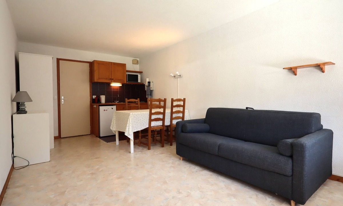 Les Houches Apartment | Studio cabin for 4 with parking, near cable cars