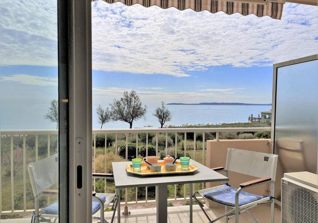 Le Lavandou Apartment | Studio cabine 4 pers, climatisé, parking, plage à pied - Le Lavandou - FR-1-251-509