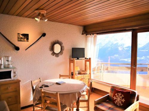 Auris Apartment | Studio cabine au pied des pistes, balcon, parking, animaux admis - FR-1-297-16