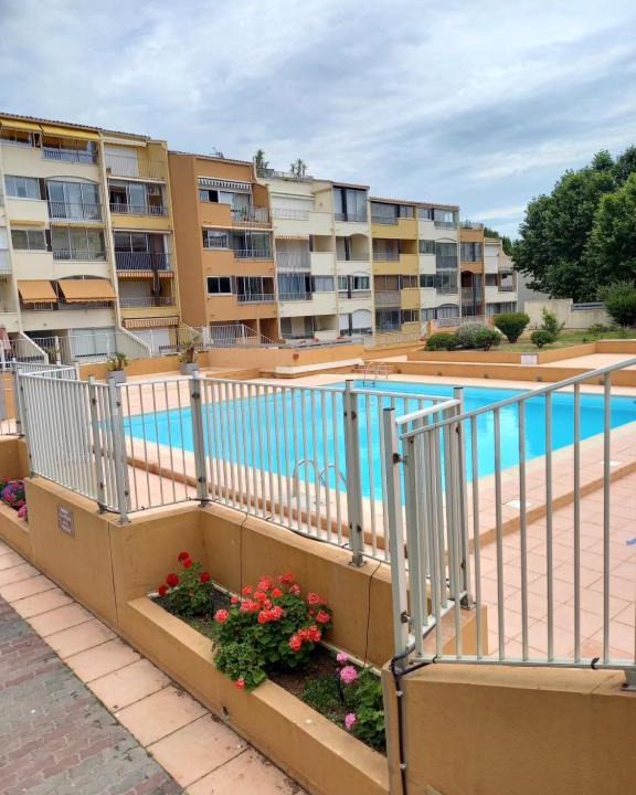Cap d'Agde Apartment | Studio cabine Port Dauphin 3