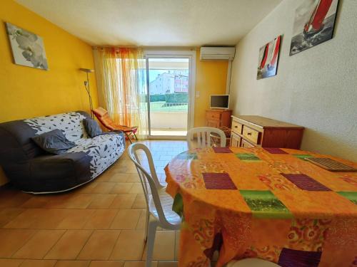 Cap d'Agde Apartment | Studio cabine spacieux avec piscine, proche plage - FR-1-607-81