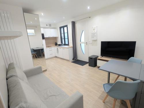 Saint-Leu-la-Foret Apartment | Studio calme et équipé proche Paris