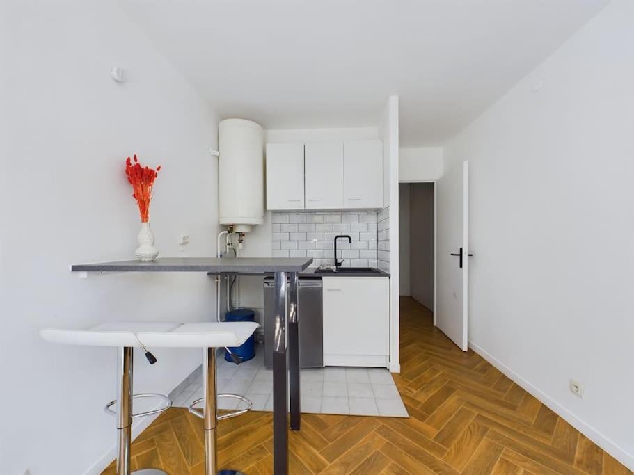 Rueil-Malmaison Apartment | Studio Centre-Ville