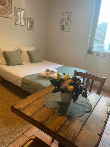 Downtown Angers Apartment | Studio CENTRE VILLE ANGERS 1ER ETAGE - 2 PERSONNES
