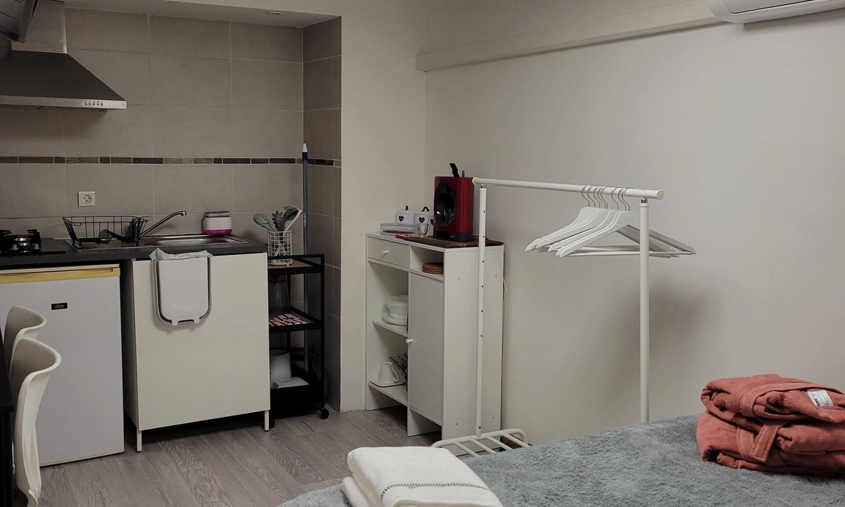 Courcouronnes House | Studio Chaleureux Du Canal