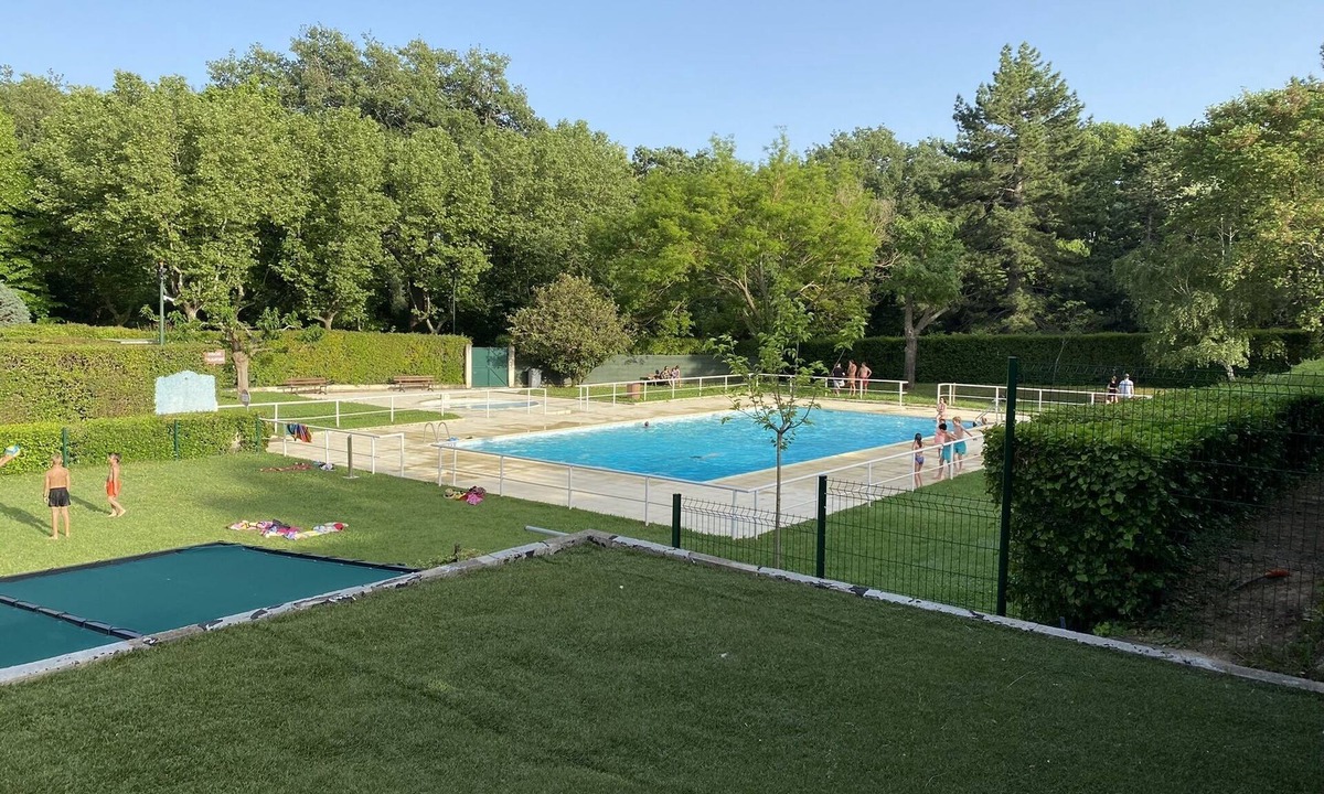 Est Apartment | Studio Chic Avec Piscine, Parking Dans Résidence Arborée et Sécurisée
