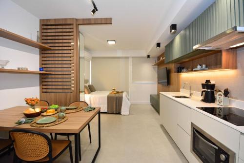 Trindade Apartment | Studio com garagem em frente a UFSC e HU - 204R