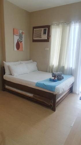 Lahug Apartment | Studio Condo Unit with Balcony Avida IT Park