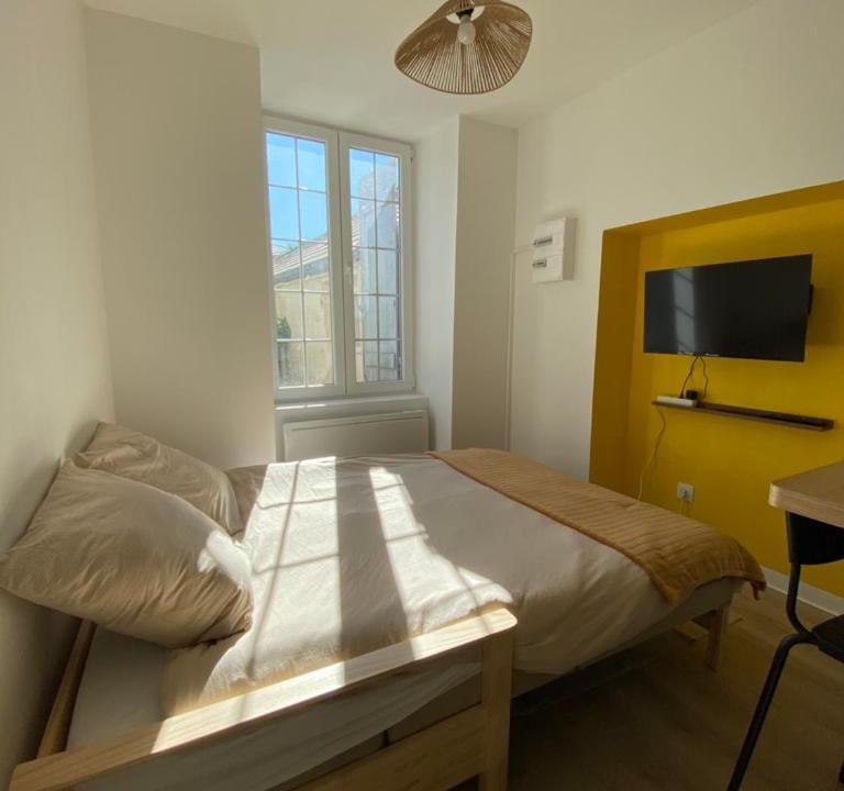 Montbard Apartment | Studio cosy avec jardin privé - Proche de tout !