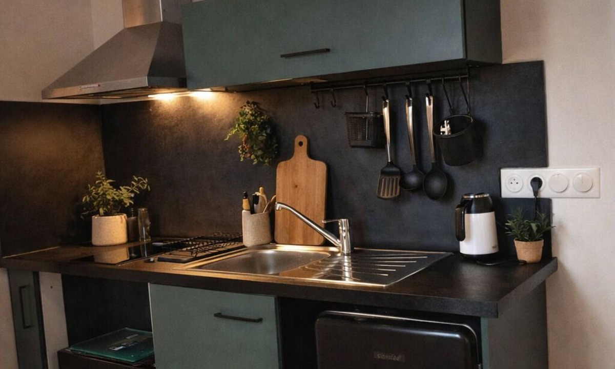 Issoire Apartment | Studio Cosy & Design - Coeur de Ville, Calme et Confort Pro