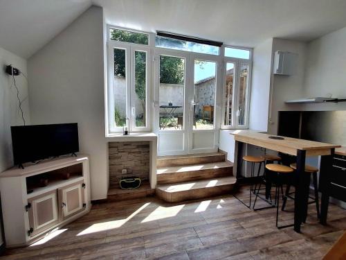 Champagne-sur-Seine Apartment | Studio cosy et lumineux