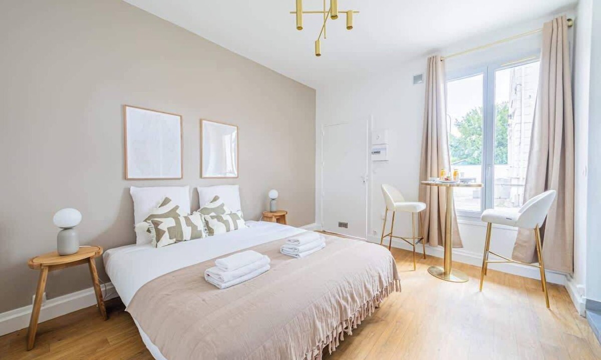 Issy-les-Moulineaux Apartment | Studio Cosy au Cœur d’Issy – Proche Paris