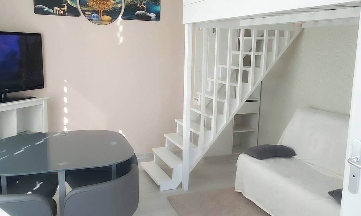 Saintes Apartment | Studio Cosy