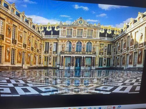 Rocquencourt Apartment | Studio de Charme VERSAILLES