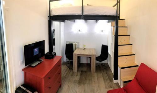 Vernier Apartment | STUDIO DECO DESIGN, HYPER CALME