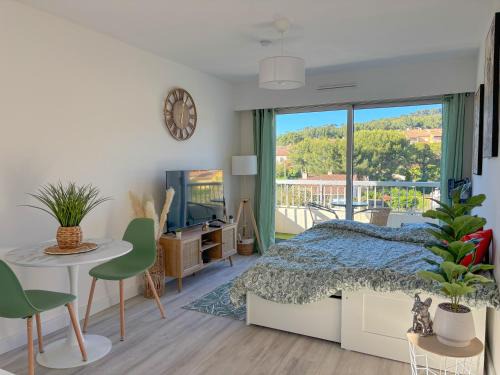 Saint-Mandrier-sur-Mer Apartment | Studio Emeraude Proche Plage Clim Balcon Dernier Etage Parking - Saint Mandrier Sur Mer - Pin Rolland