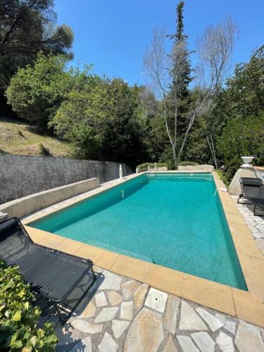 Cagnes-sur-Mer Apartment | Studio en bas de villa avec piscine partagée proche bord de mer