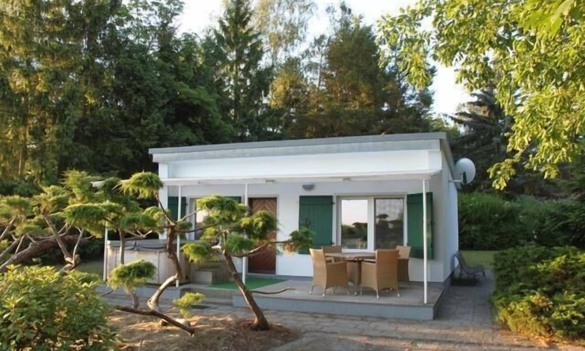 Jessern House | Studio flat "Haus am Feld 2"