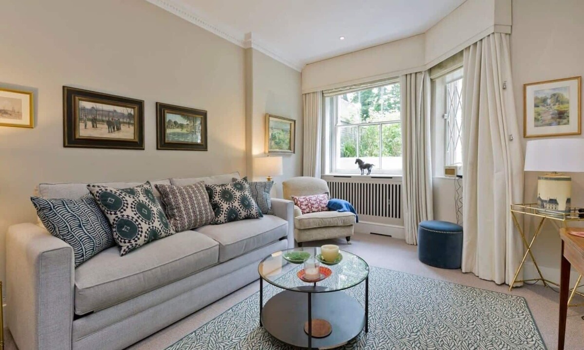Holland Park Apartment | Studio Flat with Garden Access, Holland Park