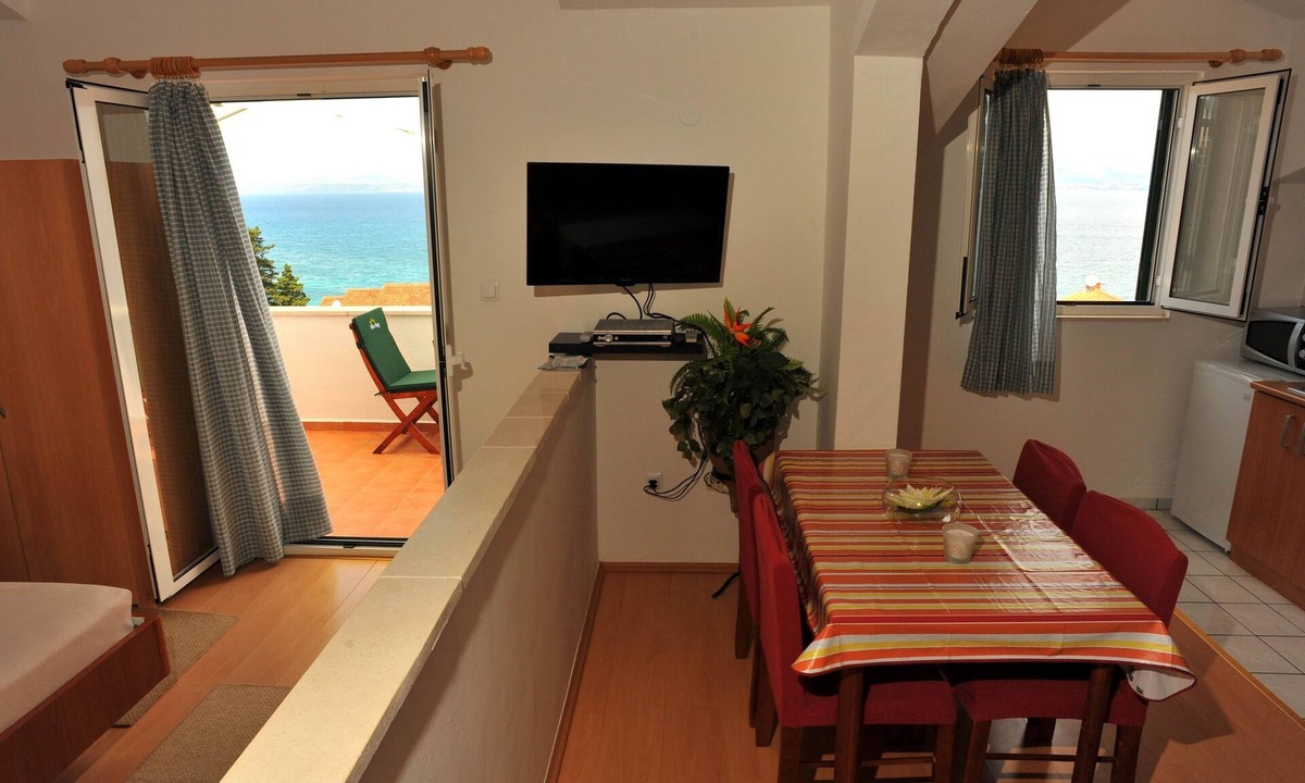 Sutivan Apartment | Studio flat with a swimming pool Sutivan, Brač (AS-16846-a)