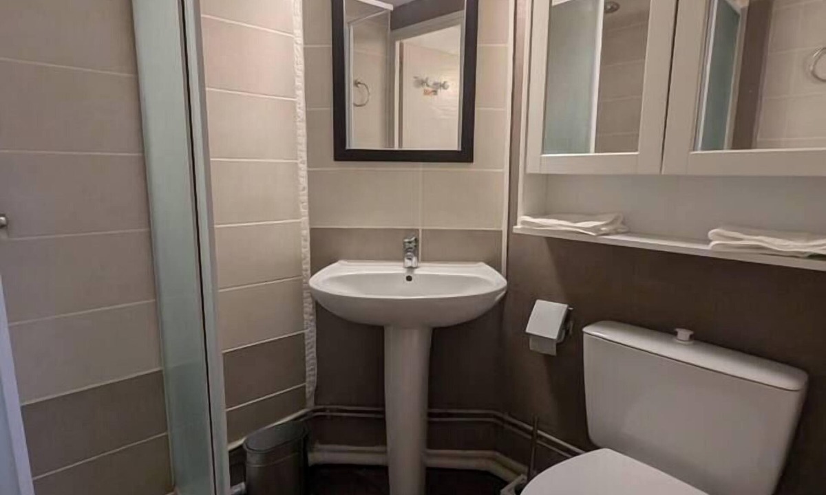 Belleville-en-Beaujolais Apartment | Studio near Belleville sur Saône train station