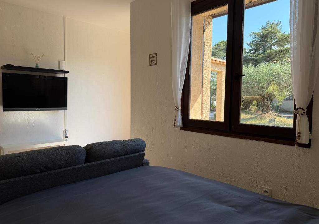 Chateau-Arnoux-Saint-Auban House | Studio cosy tout confort proche ARKEMA